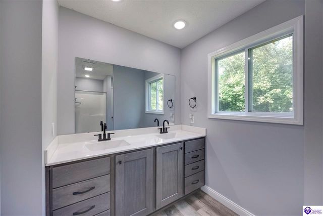 107 WINTERSMITH CT, Elizabethtown, KY 42701