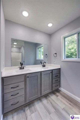 107 WINTERSMITH CT, Elizabethtown, KY 42701
