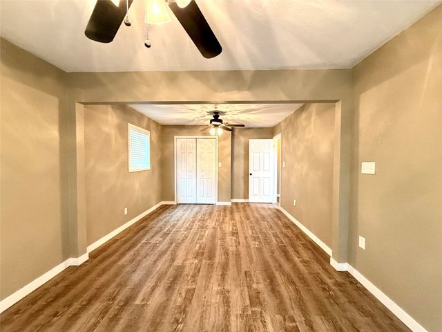 449 Private Road 7709, Emory, TX 75440