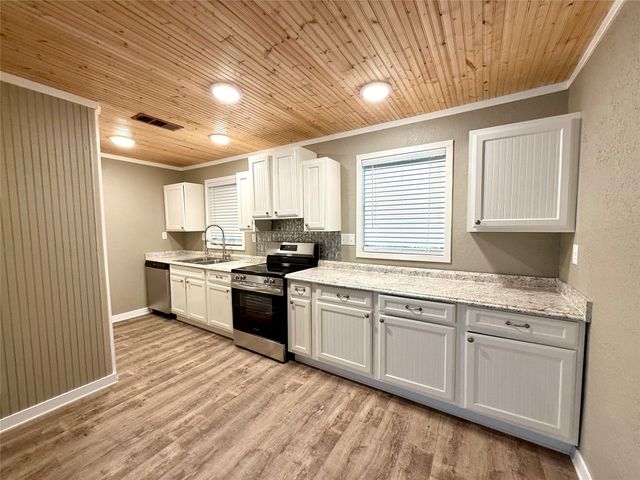 449 Private Road 7709, Emory, TX 75440