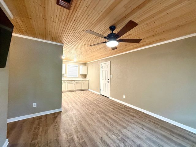 449 Private Road 7709, Emory, TX 75440