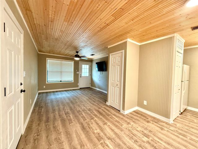449 Private Road 7709, Emory, TX 75440