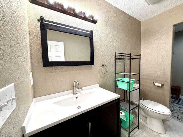 449 Private Road 7709, Emory, TX 75440