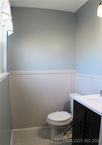 752 S Muskogee Avenue A, Claremore, OK 74017