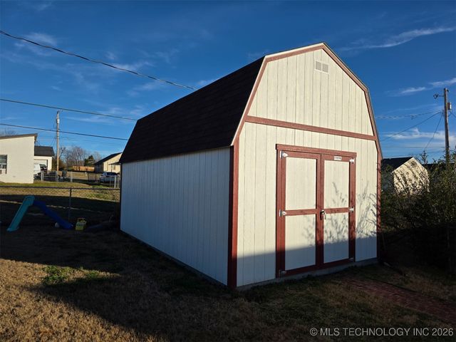 752 S Muskogee Avenue A, Claremore, OK 74017