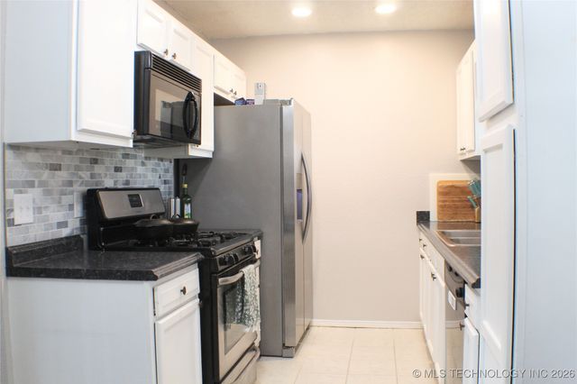 752 S Muskogee Avenue A, Claremore, OK 74017