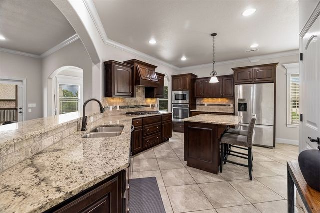 5811 Knotty Pine Road, Bentonville, AR 72713