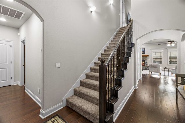 5811 Knotty Pine Road, Bentonville, AR 72713