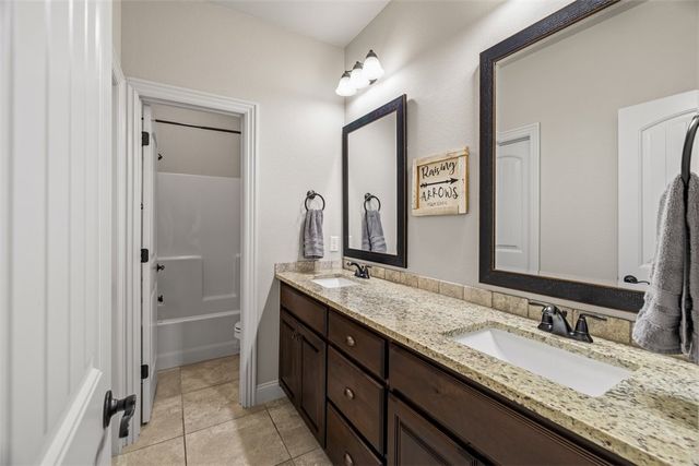 5811 Knotty Pine Road, Bentonville, AR 72713