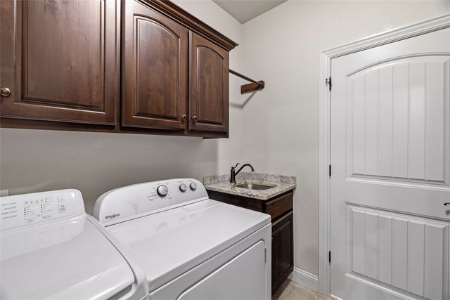 5811 Knotty Pine Road, Bentonville, AR 72713