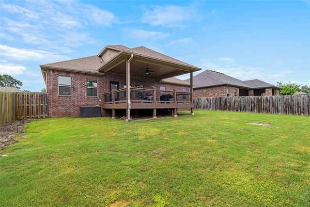 5811 Knotty Pine Road, Bentonville, AR 72713