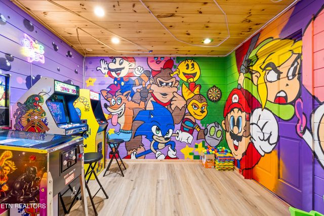 2619 Bear Crossing Way, Sevierville, TN 37862