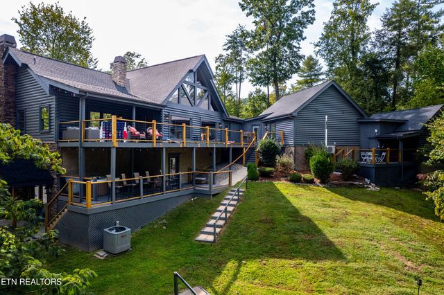 2619 Bear Crossing Way, Sevierville, TN 37862