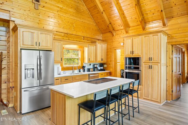 2619 Bear Crossing Way, Sevierville, TN 37862