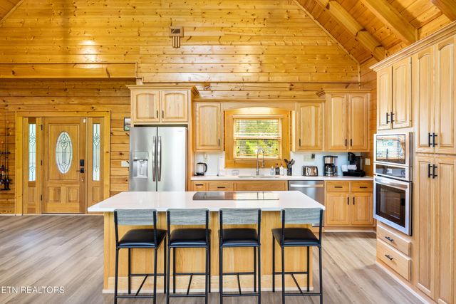 2619 Bear Crossing Way, Sevierville, TN 37862