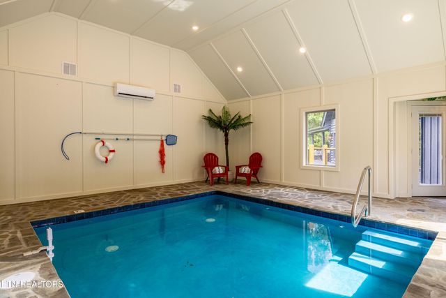 2619 Bear Crossing Way, Sevierville, TN 37862