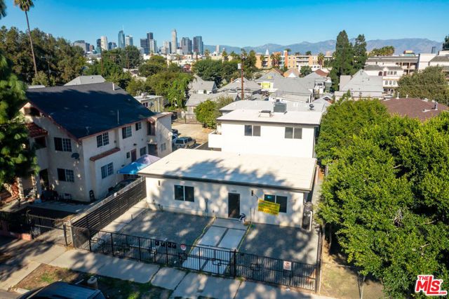 1023 E 28th Street, Los Angeles, CA 90011