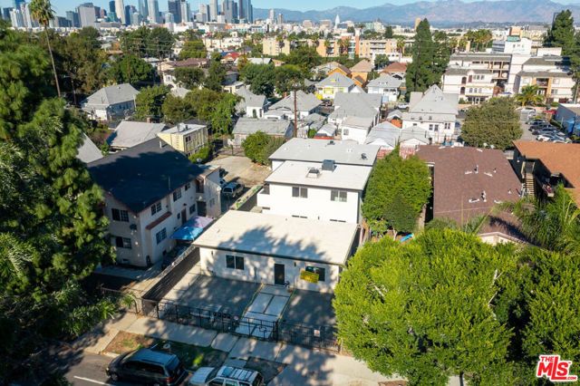 1023 E 28th Street, Los Angeles, CA 90011