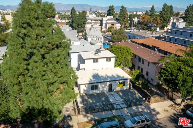 1023 E 28th Street, Los Angeles, CA 90011