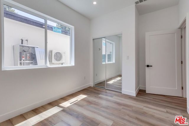 1023 E 28th Street, Los Angeles, CA 90011