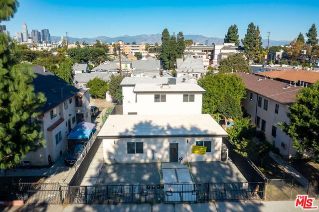 1023 E 28th Street, Los Angeles, CA 90011