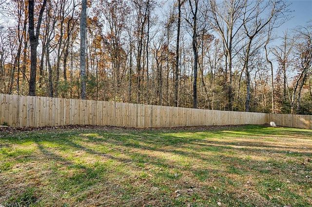 1624 Ashbrook View Lane, Asheboro, NC 27205