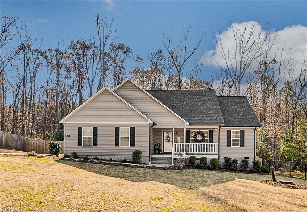 1624 Ashbrook View Lane, Asheboro, NC 27205