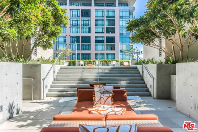 1155 S Grand Avenue 418, Los Angeles, CA 90015
