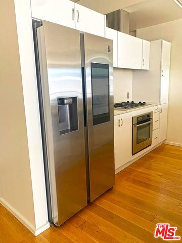 1155 S Grand Avenue 418, Los Angeles, CA 90015