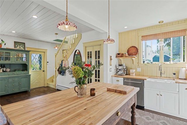 307 Main Street, Warren, RI 02885