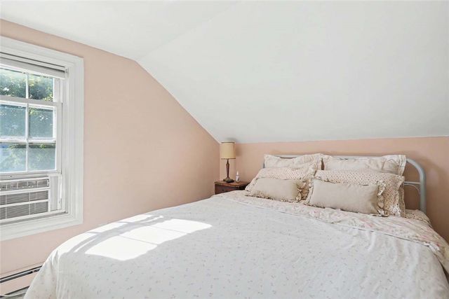 307 Main Street, Warren, RI 02885
