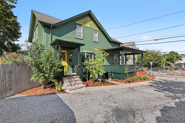 307 Main Street, Warren, RI 02885