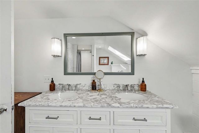 307 Main Street, Warren, RI 02885