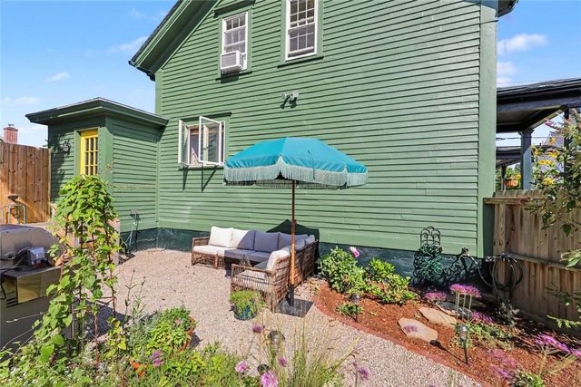 307 Main Street, Warren, RI 02885