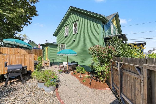 307 Main Street, Warren, RI 02885