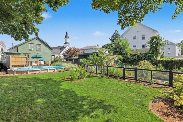 307 Main Street, Warren, RI 02885