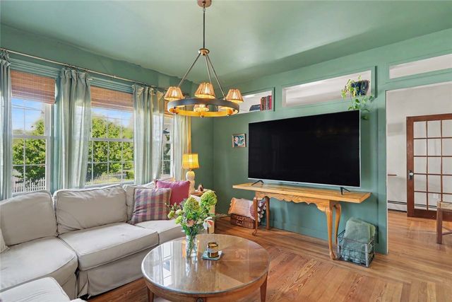 307 Main Street, Warren, RI 02885