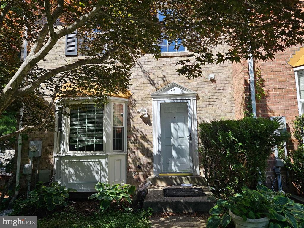 47 GAS LIGHT CT, Gaithersburg, MD 20879