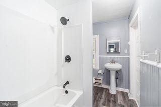 236 W MAIN ST, Elkton, MD 21921