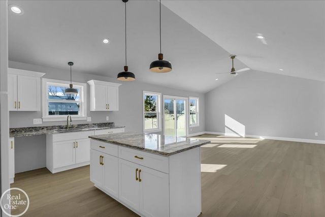 249 Shelldrake Lane, Saint Clair, MI 48079