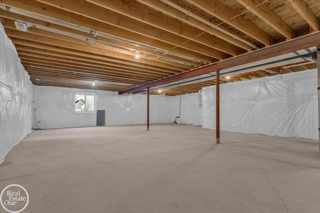 249 Shelldrake Lane, Saint Clair, MI 48079