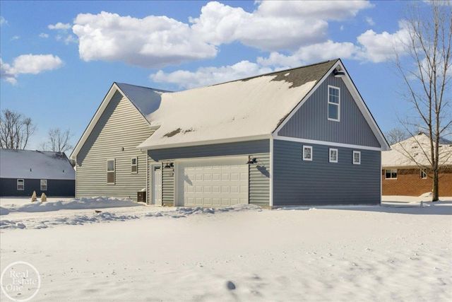 249 Shelldrake Lane, Saint Clair, MI 48079