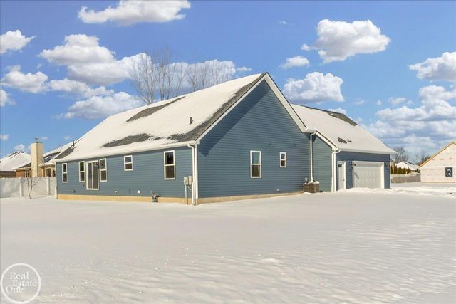 249 Shelldrake Lane, Saint Clair, MI 48079