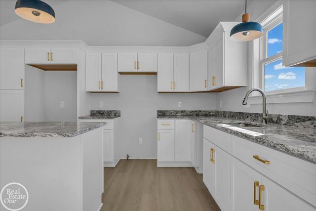 249 Shelldrake Lane, Saint Clair, MI 48079