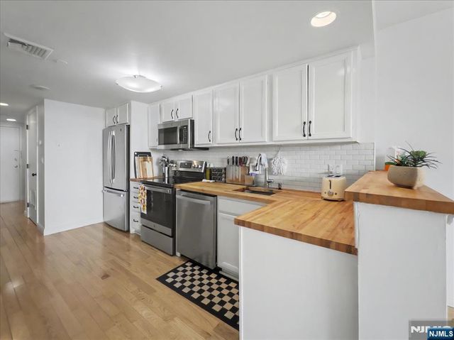 689 Luis Munoz Marin Boulevard 704, Jersey City, NJ 07310