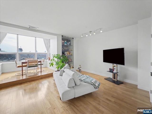 689 Luis Munoz Marin Boulevard 704, Jersey City, NJ 07310