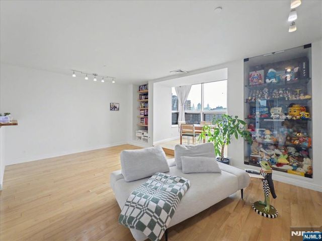 689 Luis Munoz Marin Boulevard 704, Jersey City, NJ 07310