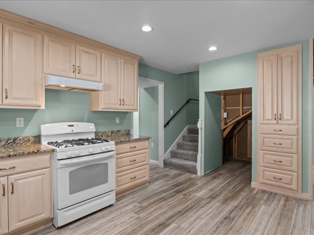 705 Hinson Springs Rd, Lobelville, TN 37097