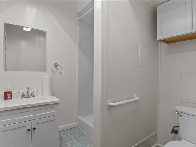 705 Hinson Springs Rd, Lobelville, TN 37097