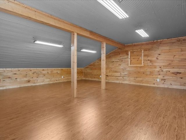 705 Hinson Springs Rd, Lobelville, TN 37097